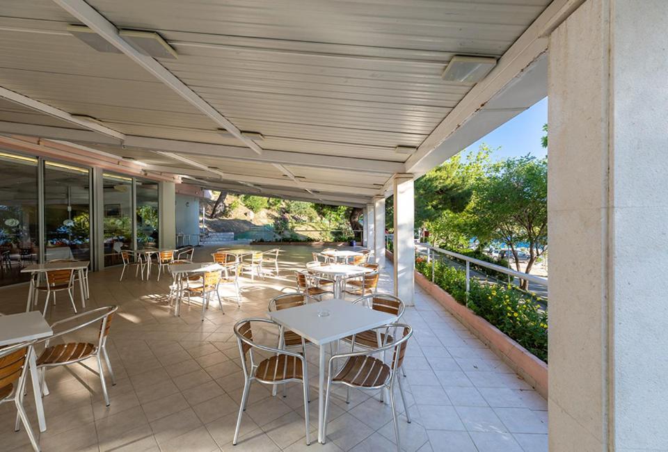 Tourist Settlement Brzet Hotel Omiš Buitenkant foto