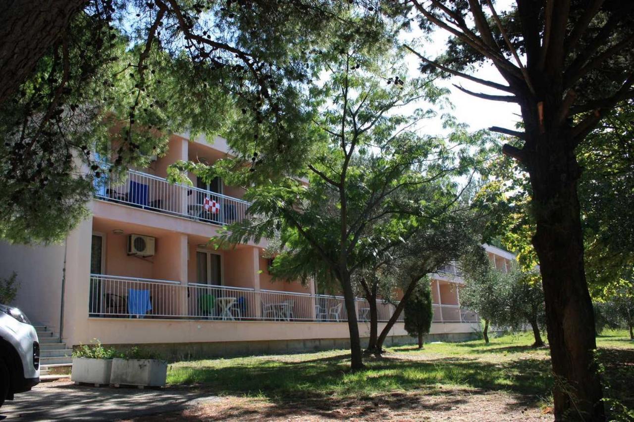 Tourist Settlement Brzet Hotel Omiš Buitenkant foto